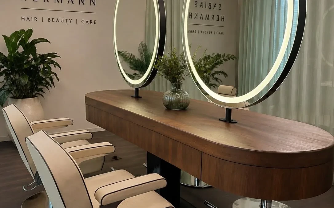 Sabine Hermann – Salon ansehen